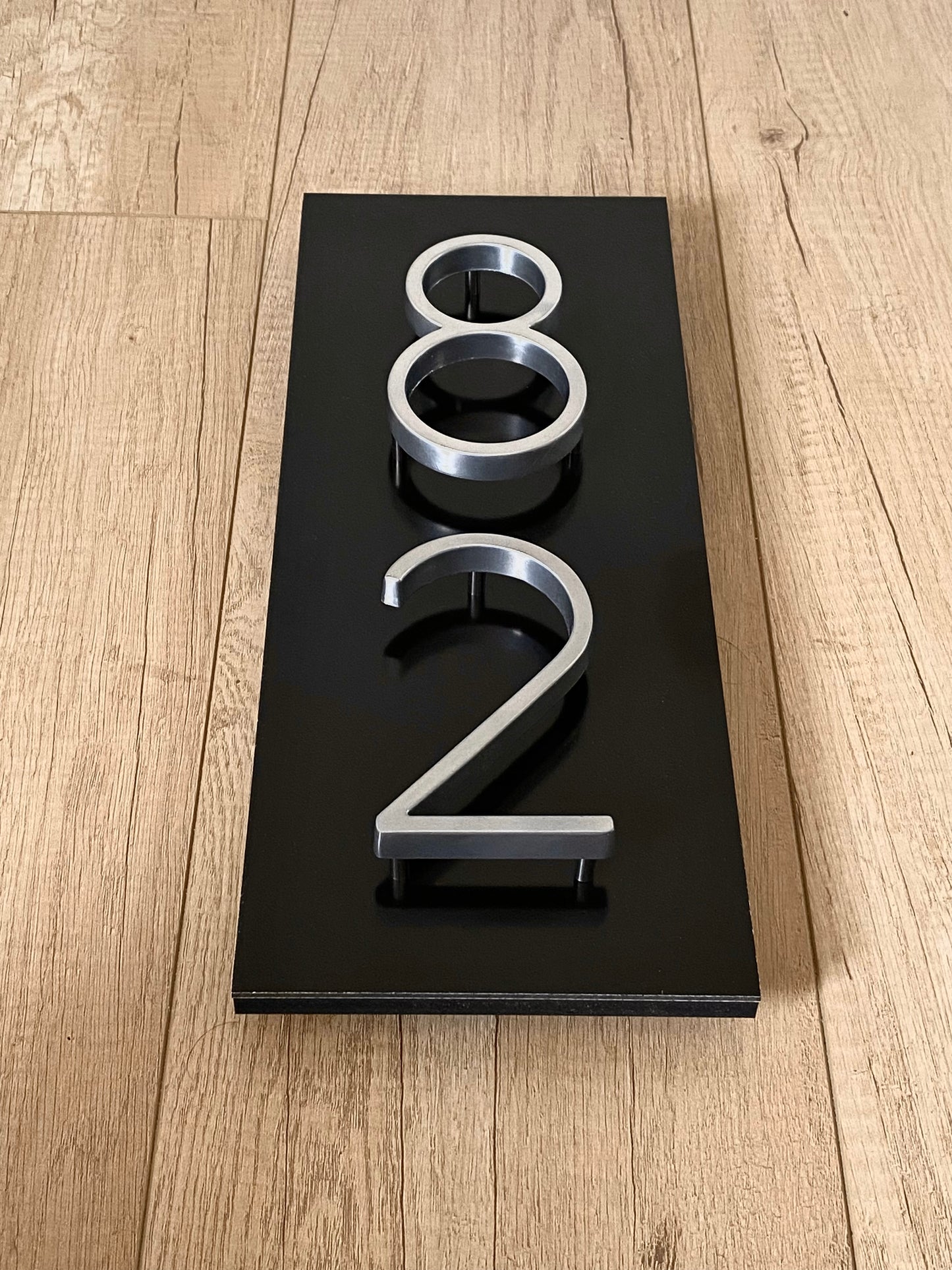 House numbers for outside with METAL numbers | Address Sign